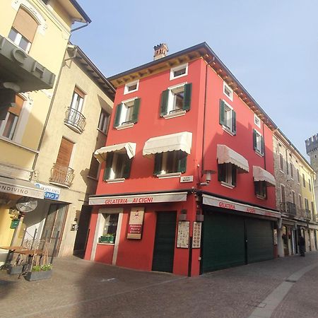 Sirmione4U - Domus By The Castle Apartment Екстериор снимка